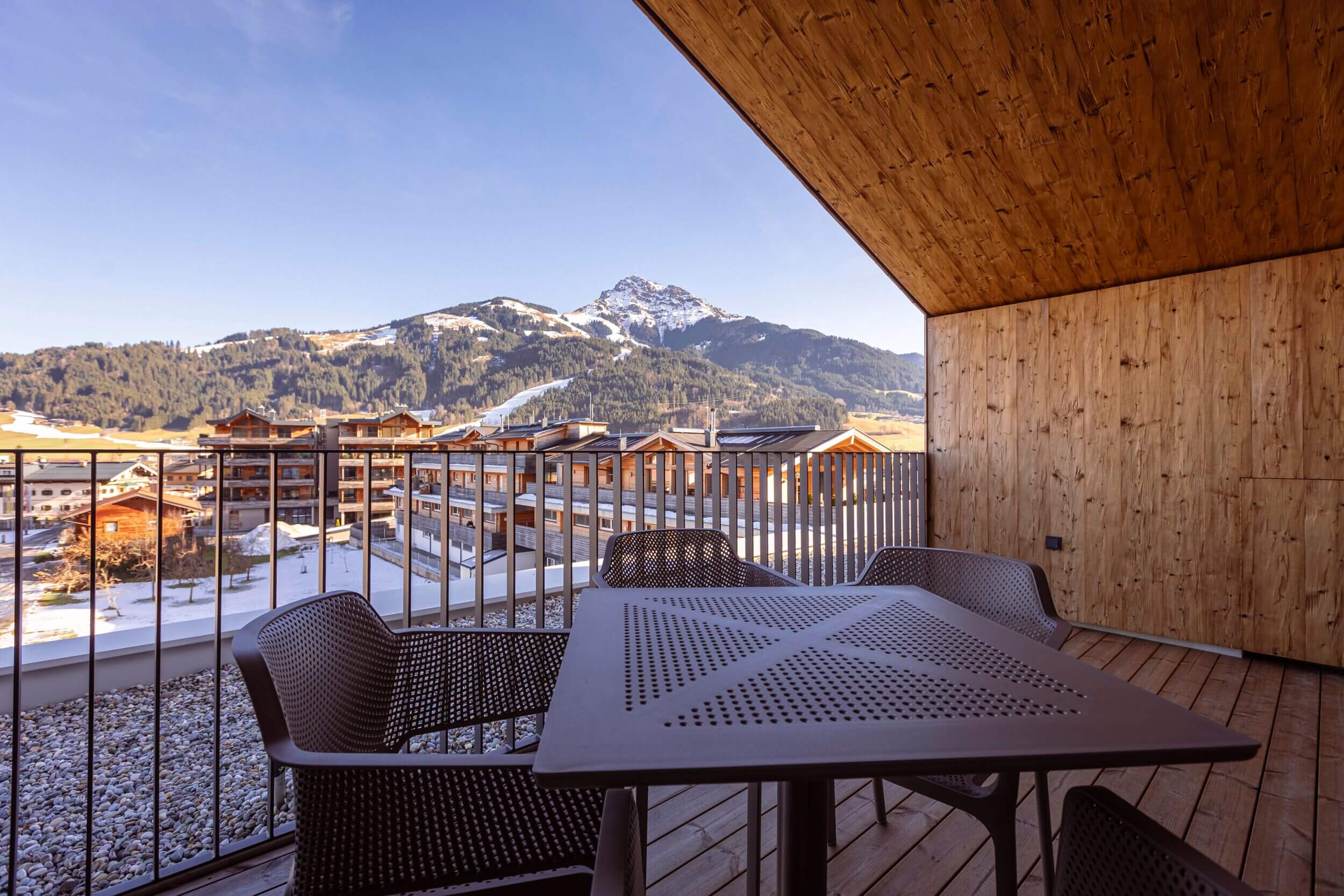 Kitzbühel Suites Oberndorf by ALPS RESORTS: Blick auf das Kitzbüheler Horn Kitzbühel Suites Oberndorf by ALPS RESORTS: Blick auf das Kitzbüheler Horn