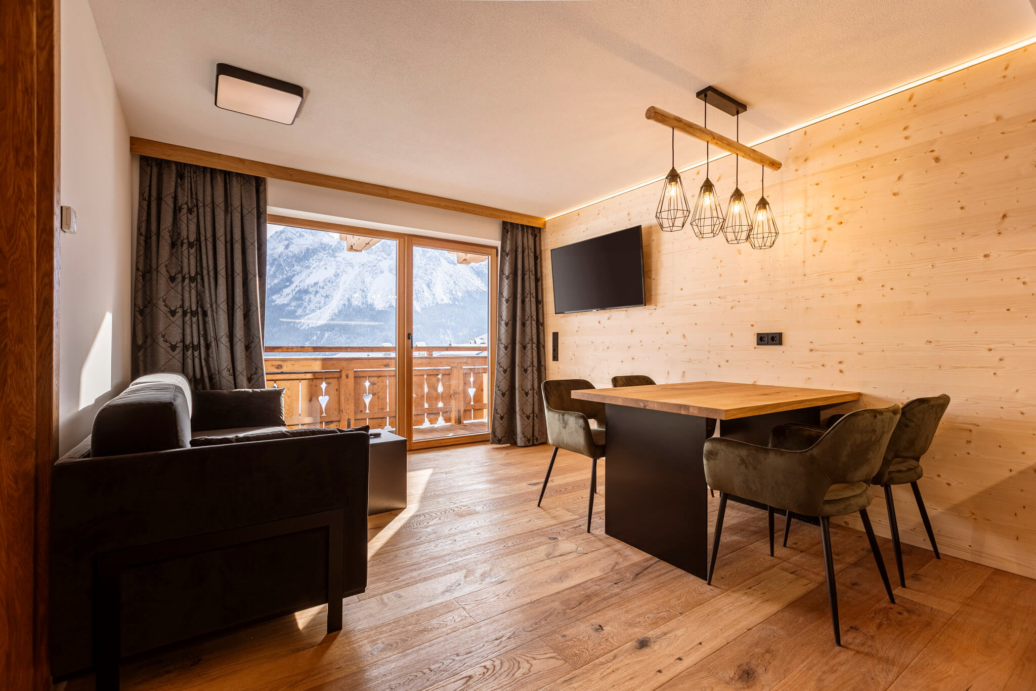 Wohnbereich - Zugspitz Suites Lermoos Wohnbereich - Zugspitz Suites Lermoos