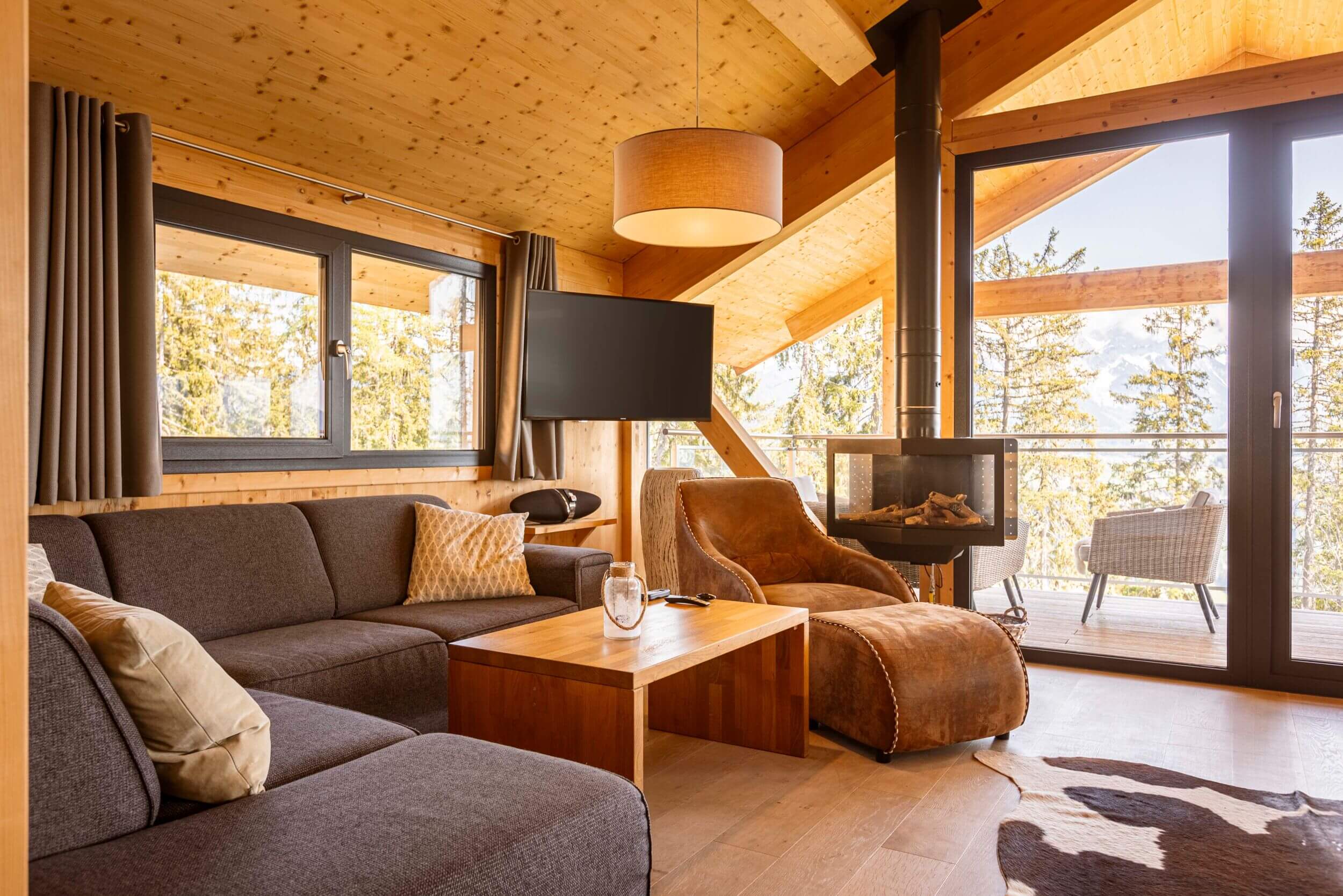 Alpenchalets Reiteralm: Wohnraum mit Bergblick Alpenchalets Reiteralm: Wohnraum mit Bergblick