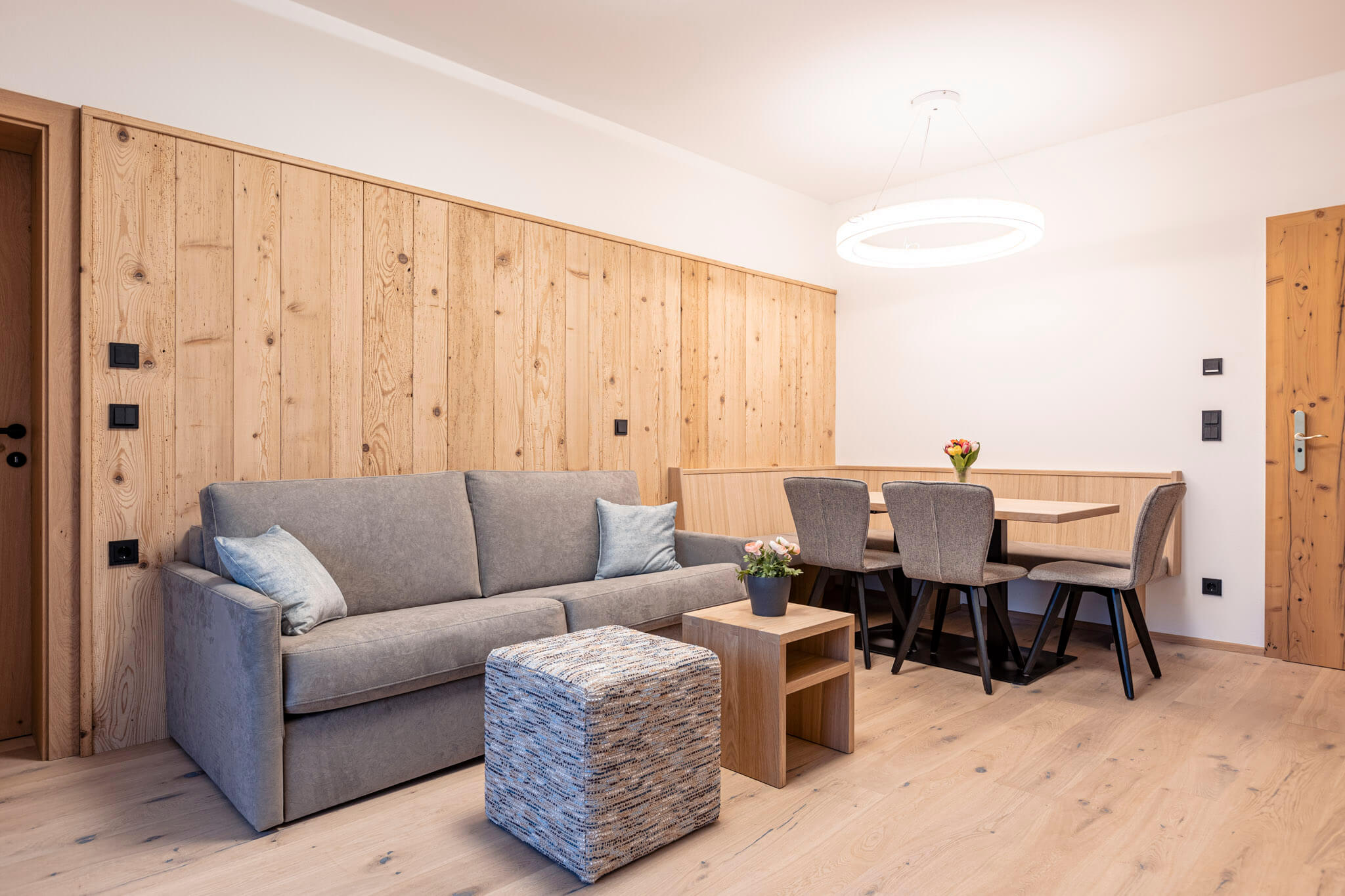Wohn- und Essbereich Apartment Wilder Kaiser - Dorfresort Kitzbühel Wohn- und Essbereich Apartment Wilder Kaiser - Dorfresort Kitzbühel