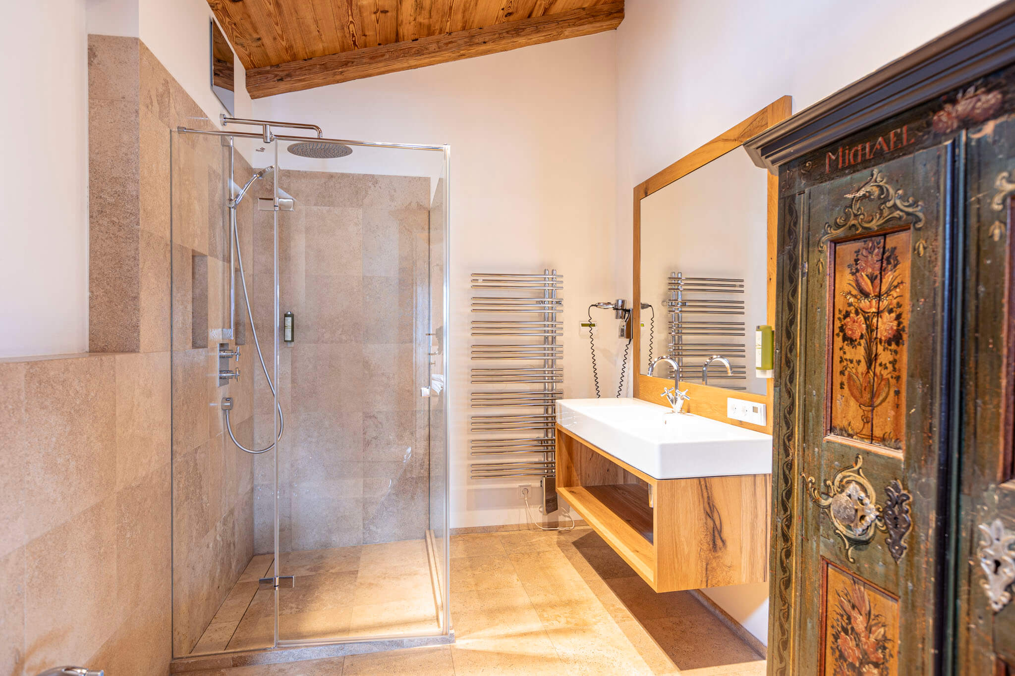 Badezimmer Penthouse Hahnenkamm - Dorfresort Kitzbühel Badezimmer Penthouse Hahnenkamm - Dorfresort Kitzbühel